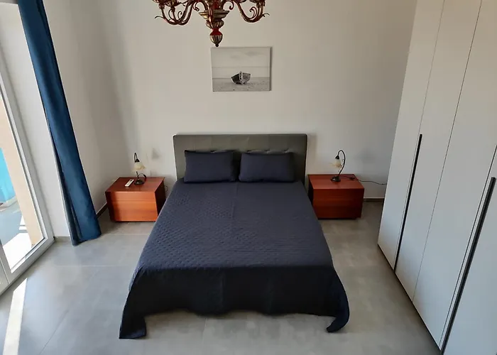 Pearl House